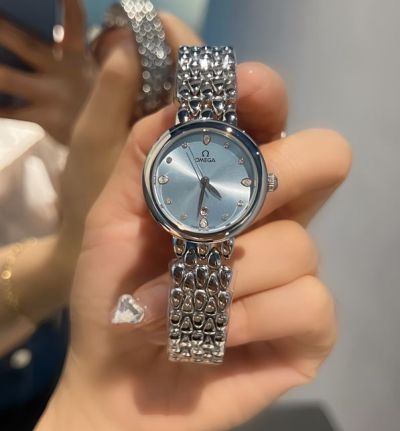 Omega 28MM In Diameter Blue Dial Delicate Design Smooth Bezel Lady Watch